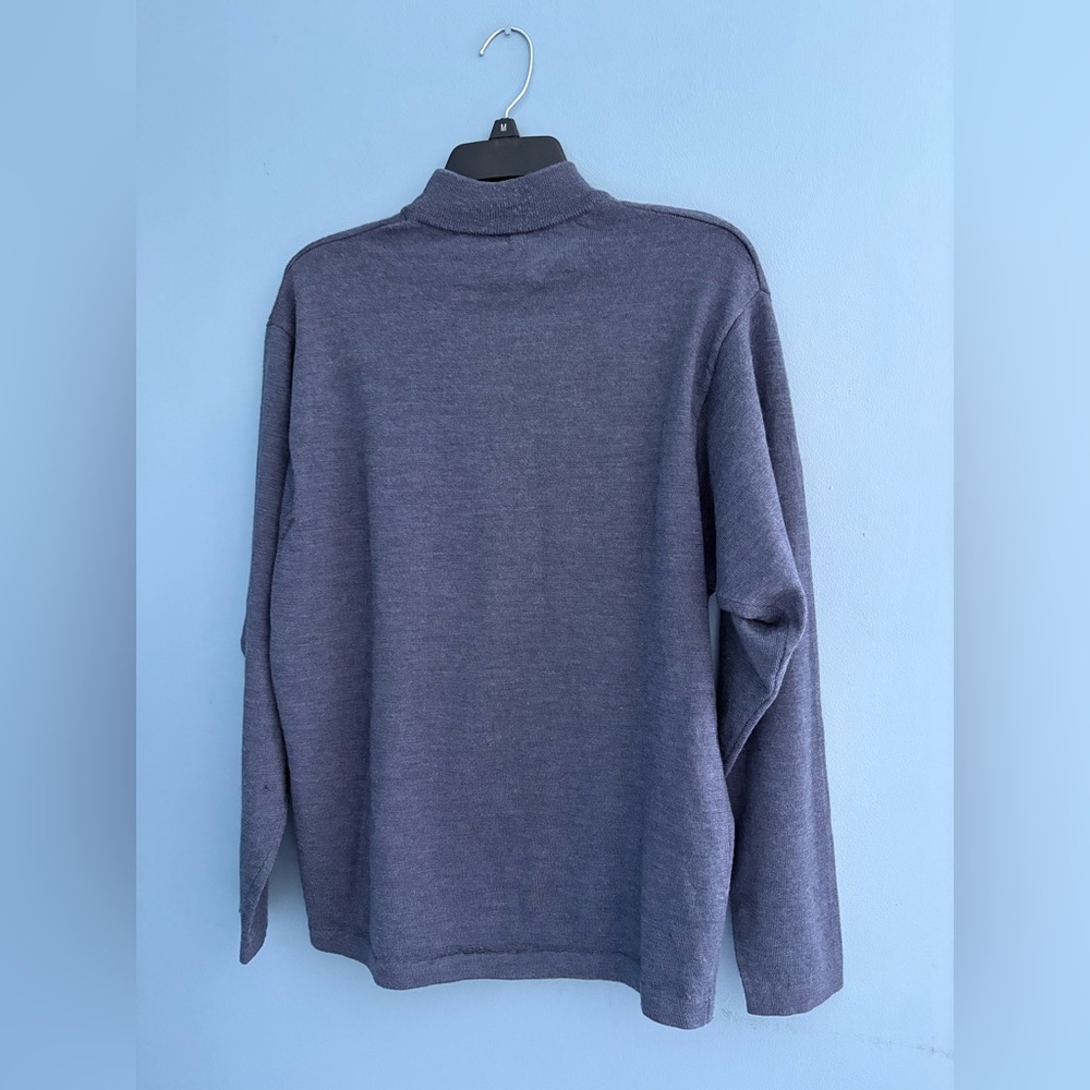 Elegant Turtleneck Sweater in Deep Blue